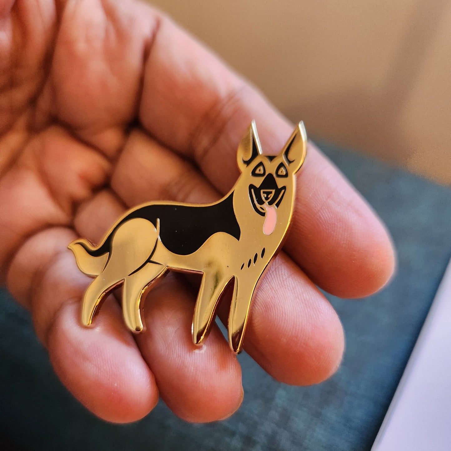 GERMAN SHEPHERD DOG Pin