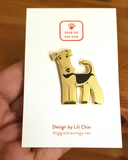 AIREDALE TERRIER pin