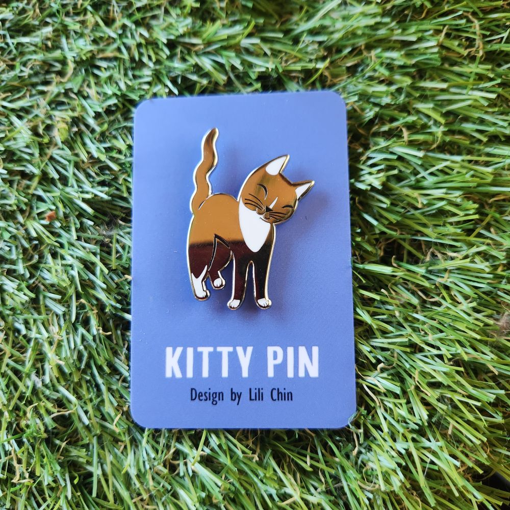 HAPPY TAIL kitty pin